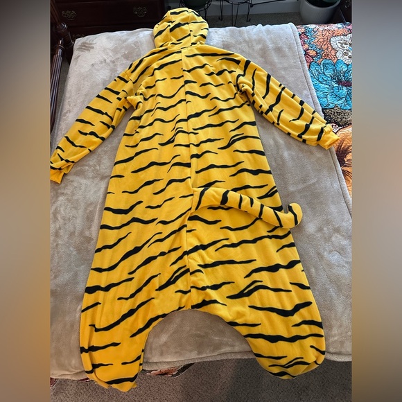 Sazac tiger kigurumi onsie costume - Picture 7 of 10